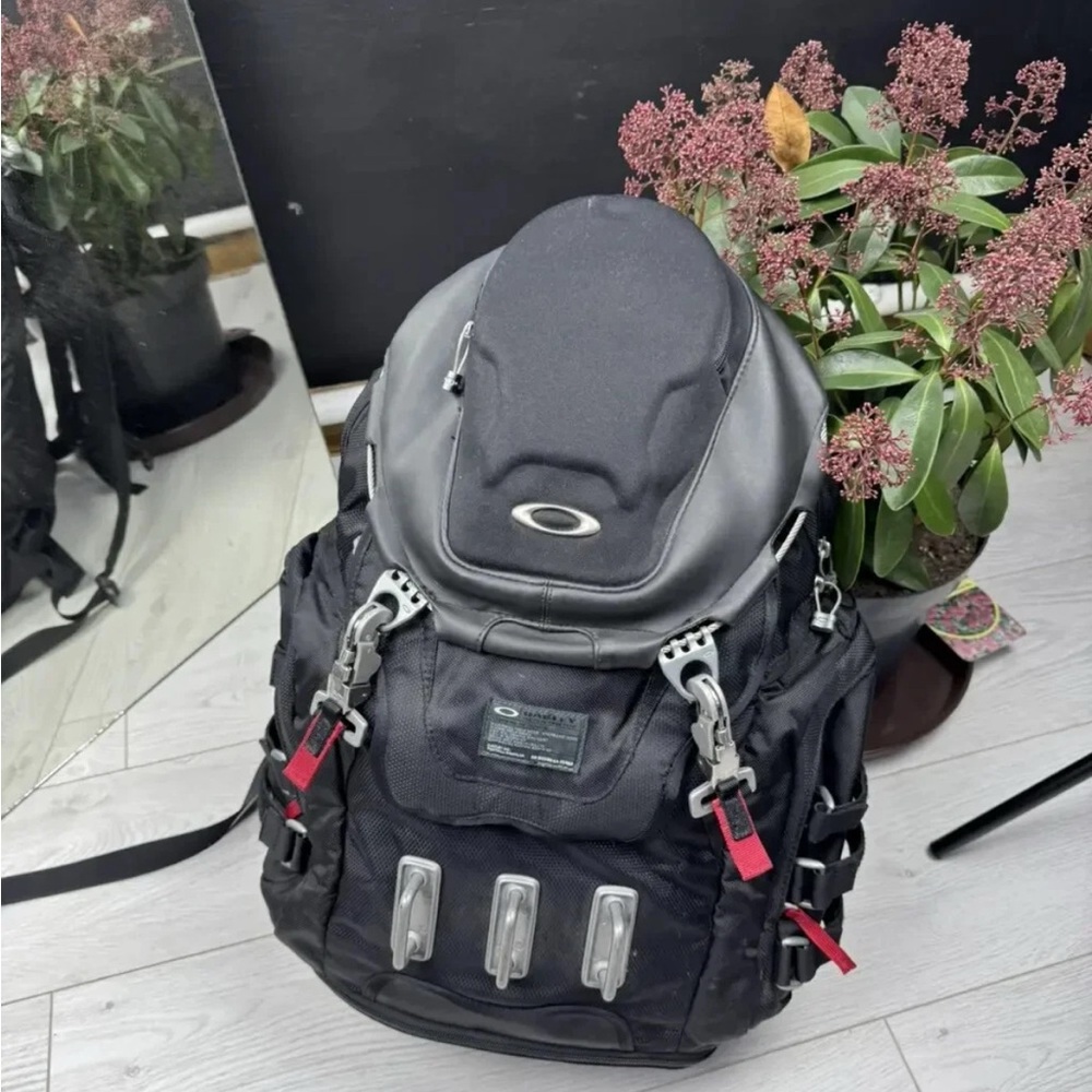 Vintage Y2K Oakley Kitchen Sink Pack